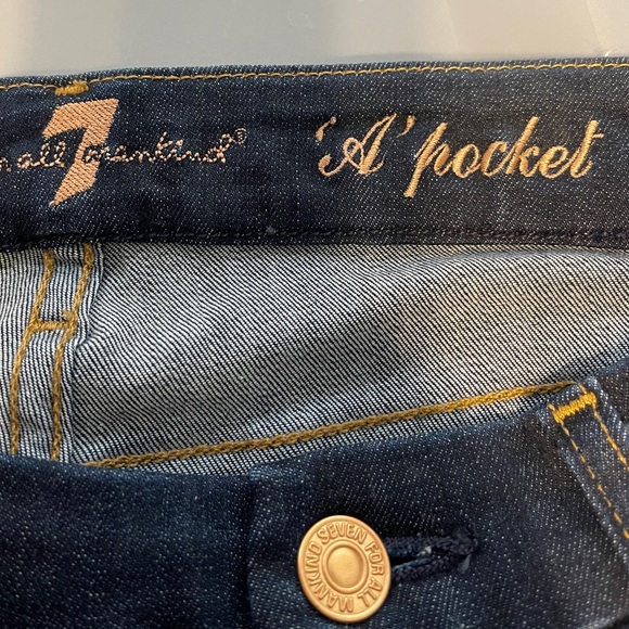 7 For All Mankind A Pocket Flare Leg Jeans - Picture 6 of 8